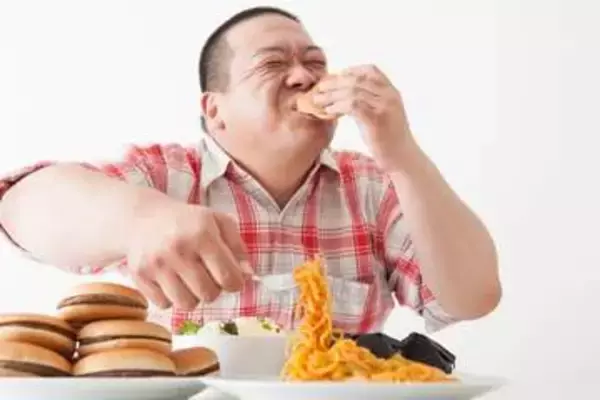 食い尽くし系に接した際の感情は「怒り」よりも「呆れ」　食い尽くし系になってしまう原因は？