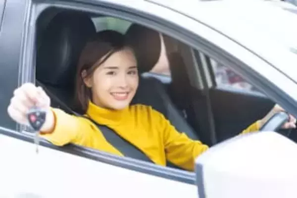 【20歳のカーライフ意識調査】車の平均購入額は172.3万円！維持費減少も「手取り31.8万円」が必要？