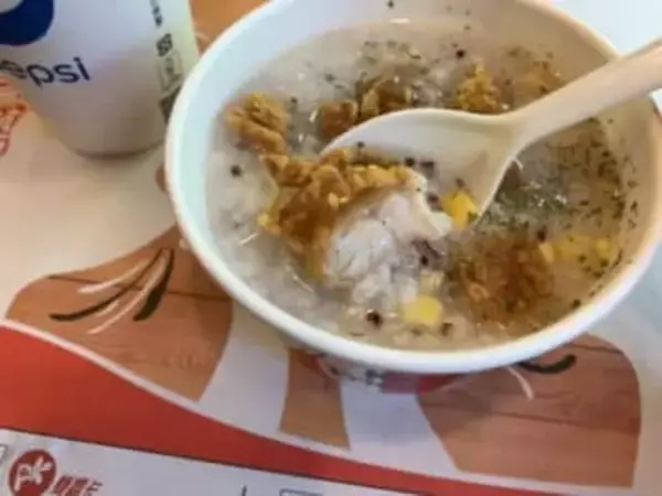 日本人を虜にする台湾KFCの名物　紅藜燕麥嫩雞粥ってなーんだ？