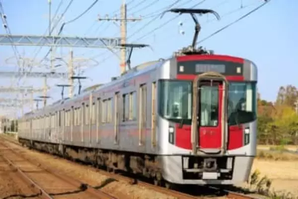 「〇番のりばに△△行きが到着します」鉄道各社のアナウンス、言い方が違うの知ってた？