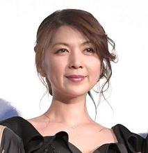 飯島直子、ニトリ商品を愛用「ストレスなくなりました」　洗濯頻度も明かし「毎日洗え」と自らツッコミ　「初めて見ました」「同じ色買います」