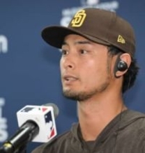 ダルビッシュ有さん、日本のコンビニでうれしいサプライズ→「パパだ！」子どもたち大喜び　「めっちゃいい話」ネットほっこり