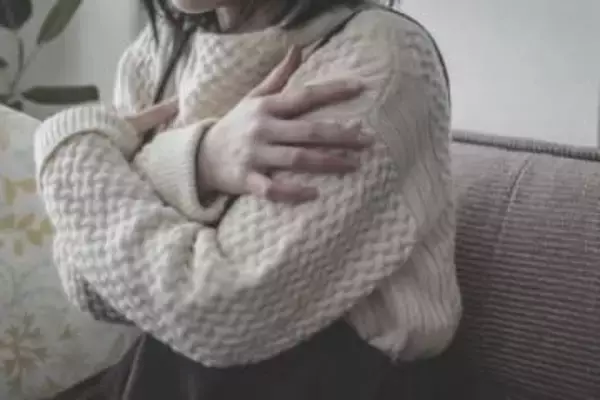 実家から離れて暮らす人の約8割「冬の実家は寒い」　特に寒いと感じる場所は？