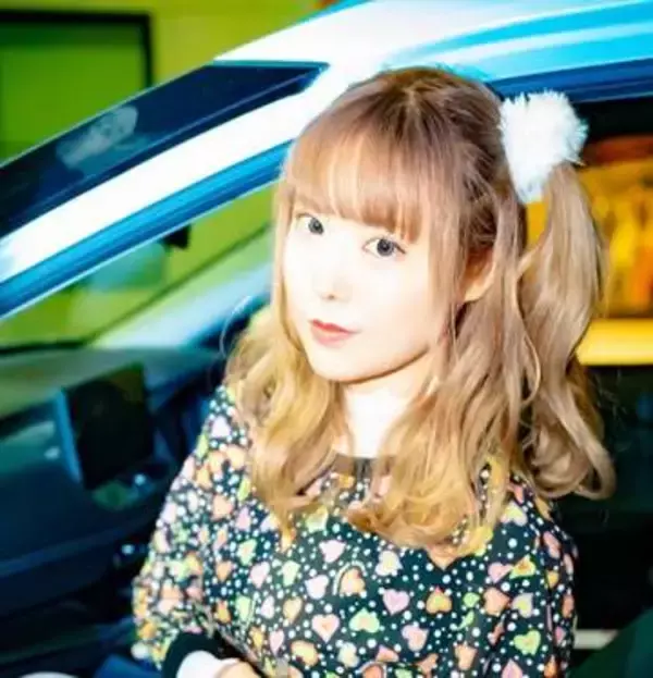 久しぶりのグラビア撮影、この疲労はなぜ？　一発撮りの動画は「NG出すなよ」スタッフから無言の圧　肉体労働に耐えられず30代でグラドル引退する人も【元セクシー女優が解説】
