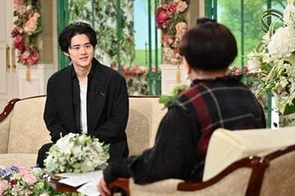 映画デビュー作で数々の新人賞を獲得した26歳イケメン俳優　美人女優の推薦でスカウトされ芸能界入りもホームシック＆標準語に苦闘の日々…