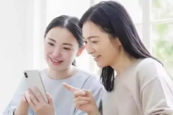 若者が仕事を選ぶ際の相談相手は「母親中心」…親世代の知識や価値観に依存することの懸念とは