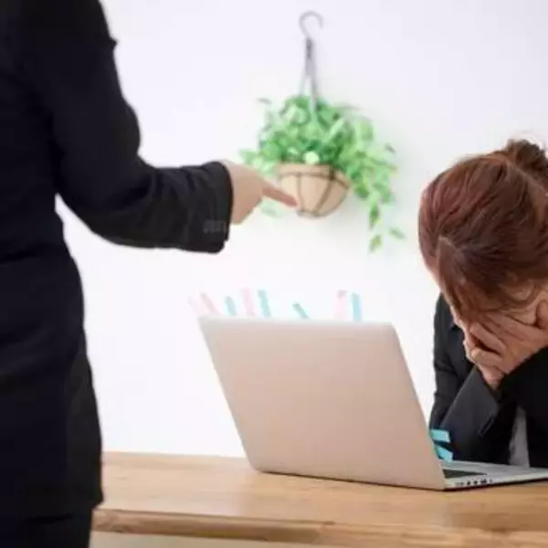 取引先から聞かされた会社の異変　「廃業も選択肢」と社長は打ち明けた　経理・労務・総務をこなせる55歳女性の再就職価値はどれぐらい？【キャリアコンサルタントが解説】