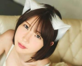 うさ耳ケモ耳網タイツ　百花繚乱のセクシーコスチュームで悩殺　SNSの水着姿が大反響のモデル美女　FLASHで雑誌初登場