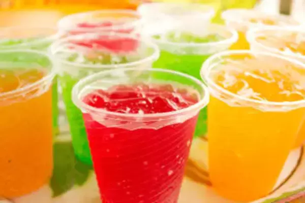 地下アイドルのためライブハウスへ→「ドリンク代は仕方がないけど…」　通ううちに、抱いた不満とは？