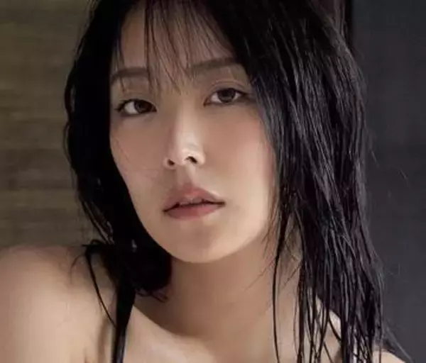 濡れ髪＆ランジェリー姿であふれる色香 元NMBの28歳美女は「アイドル枠のサイズ感を超えた」 みうらじゅん&リリー・フランキー絶賛