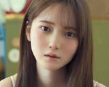 「紐ビキニからこぼれそうな豊満バスト　20歳のグラエンサーが見せつける「横乳際立つ天然ボディ」」の画像1