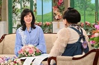 ハワイ育ちの「花の82年組」　還暦目前の元アイドルはますますアクティブ！人生初の雪山登山も【徹子の部屋】