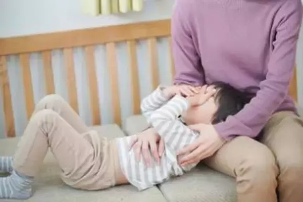 子育てのイライラ！　実は自分のせいじゃない…どういうこと？　「責めないで」大学准教授が説くストレスと脳の仕組み