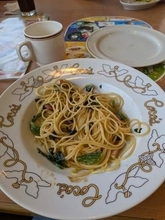 「もったいないから食べて」母から託されたパスタ　「お腹いっぱい」のはずが、まさかの完食→「味変でペロリといけました」