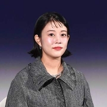 「か、かわいい〜！」高畑充希さん、キュートなTシャツ姿を披露　「ほんとに産後！？」「もはや岡田君に嫉妬」