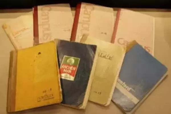 15人の人生凝縮、黄ばんだノート　50年続く同志社女子大OGの「交換日記」　80歳を機に下した決断とは