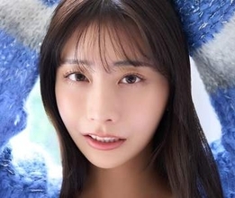ニーハイソックス×ガーターベルト　25歳の美ボディはすべすべ＆ぷるん　 3カ月連続のデジタル写真集の完結編は「イイ女」尽くし