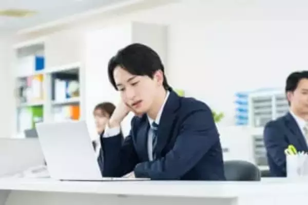 「キャリア選択に後悔を抱えている」8割強　後悔が生涯年収に与える影響は最大「4200万円」に