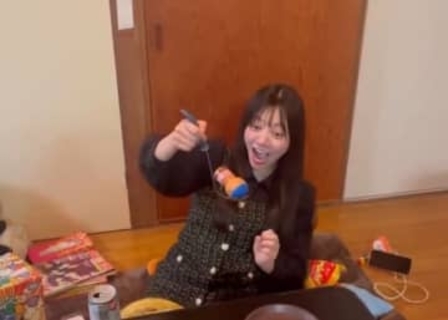 おたまで「黒ひげ危機一発」キャッチできたらお年玉！正月恒例おもしろゲームで盛り上がる家族