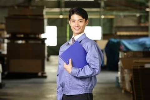 AI進化で不安定？　5人に1人がホワイトtoブルー転職　「AIに代替されにくい安心感」「手に職がつく」