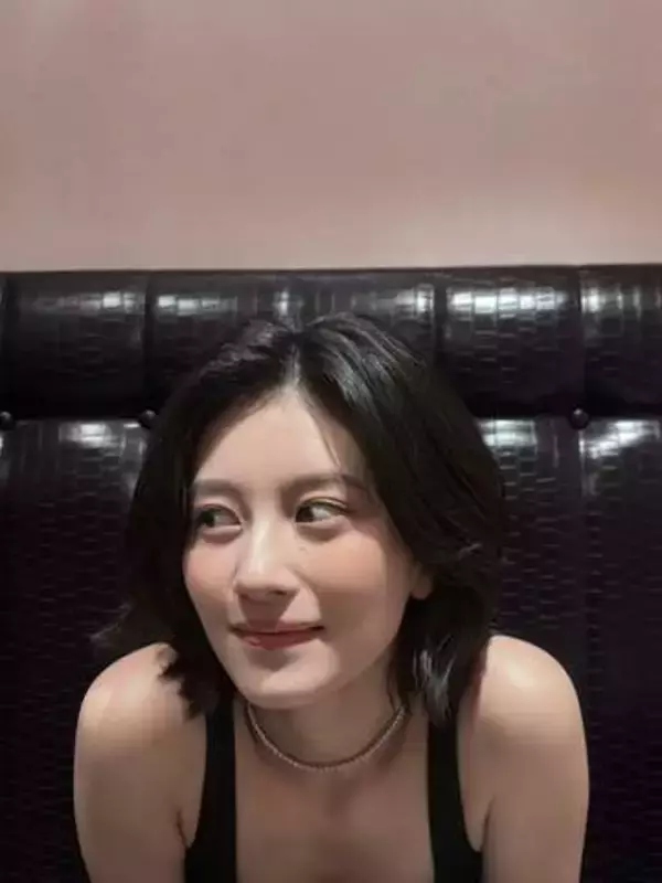 「雰囲気がある」美貌の22歳俳優　色白美ヒップ引き立てる漆黒ショーツ　みうらじゅん&リリー・フランキーが絶賛