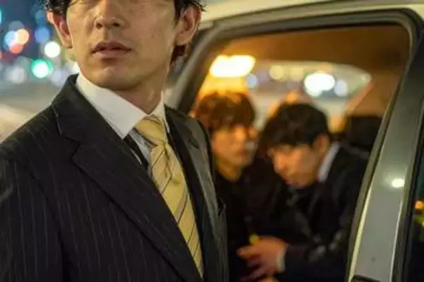 深夜に夫が「終電なくなったから」→酔っ払いの男2人を家へ……1歳娘は高熱なのに！　妻の対応に共感「まともな考えな人いないの」「ホテル泊まりなさい」
