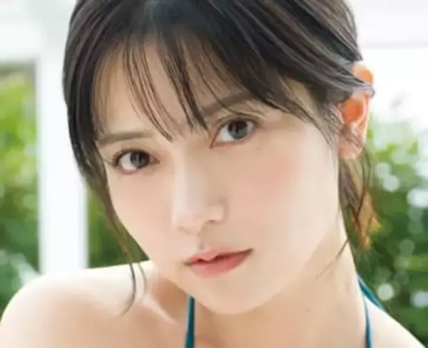 バスルームで放つたっぷりの色気　30歳女優が魅せた真っ白ボディ