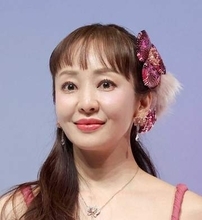 「同じ姿勢は痛みが出てしまう」神田うの51歳、椎間板ヘルニア再発を報告　年内は仕事以外すべてキャンセル→治療に専念へ