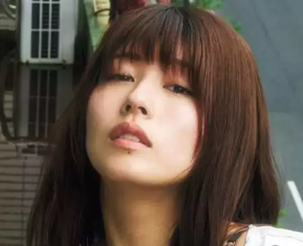 「過去一大人っぽく、妖艶な雰囲気です」　際どい網目衣装で包み込む95センチマシュマロ　爆食グラドルが3年ぶりに週刊SPA！・グラビアン魂登場