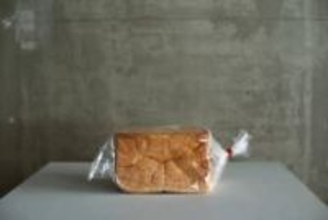 菓子パン袋を、クリップで留めた夫→妻「それ逆じゃね…？」　おとぼけ行動に「笑いが止まりません！」