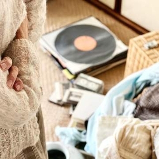 「まだ使うから」とモノを捨てない80代両親の実家　居間や廊下に積み上がった段ボール…ゴミ屋敷になる前に片づけたい【遺品整理士が解説】