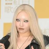 「まさかの蛍光色…！ちゃんみな、新ビジュアルに驚愕「パンクロックすぎる」「まさかの地毛！？」」の画像1