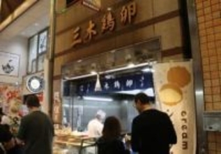 京都・錦市場のだし巻卵専門店　大おかみの趣味はシャンソン　87歳がディナーショー「かわいいもんでっせ」