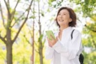 AI活用「60代以上の女性」が最多　シニア女性がAIを求める理由とは