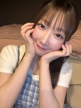 Hカップグラドル小日向ななせ、巨大マシュマロをお風呂の縁にぽよんとオン！ 「みんな拡大するでしょ」