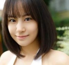 メンバー5人中4人が初水着グラビア！　アップアップガールズ（仮）がフレッシュ純白ビキニで悩殺