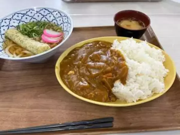 カレー・うどん・味噌汁で「390円」激安社食を共有するはずが…まさかの誤記「年収400円」にツッコミ殺到「残金10円で1年間サバイバル」