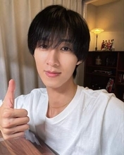 「おおー！！！ついに！！」男性アイドル、難関国家資格の合否通知到着を報告「ドキドキだね！」「本当にお疲れ様」