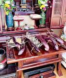 「「ご先祖様ごめん」子供たちに任せた精霊牛がカオス状態に！ 爪楊枝刺さりまくったナスに6.8万いいね「どれに乗るか迷う」」の画像1