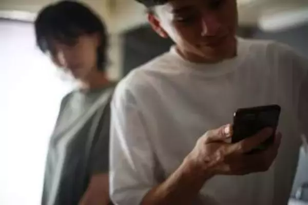 「一途に愛されている。でも…」彼氏を信用できず別れを繰り返す30代女性　自己肯定感を奪った“毒親”の忌まわしい記憶【社会福祉士が解説】