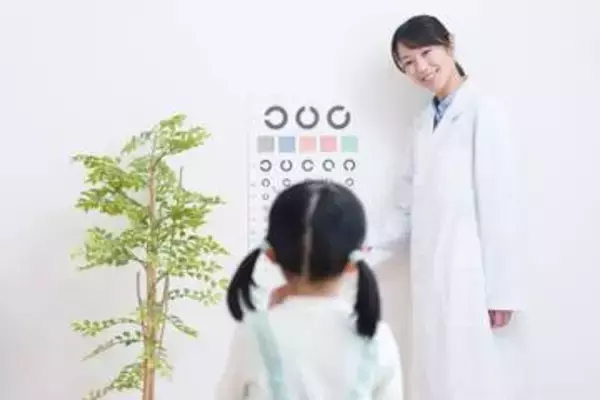子どもの視力問題、半分の保護者が「知らない……」で放置　眼鏡を買わない理由が「視力が低下しやすくなると思った」