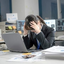 「誰からも嫌われたくない」無理して周囲に同調、心身ともにぐったり　八方美人でお疲れの人に伝えたいこと【臨床心理士が解説】
