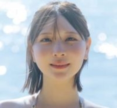 美くびれ＆淡い紫の三角ビキニ　2.5次元モデルがフェロモン開放　5th写真集から先行カット公開