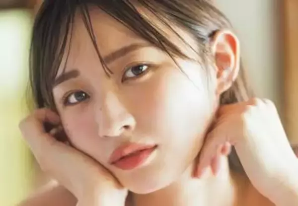 マシュマロバストが浮かんでる！超刺激的な泡ぶろカット　涼しげランジェリーでセクシーYバック　25歳タレントが魅せる朝と夜の別の顔