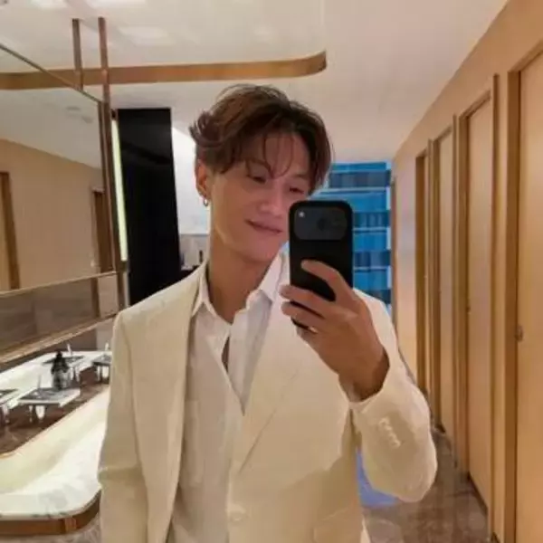 「すげー食うじゃん」VIVANTチョッキー役俳優、スシローで爆食！？　テーブルの上にファン驚き「そんなに食べたの？」「細いのに」「愛くるしい」