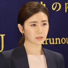 「大きくなったね」「どんどんキレイに」福原愛の元夫が長女の9歳バースデーを報告　長男と2人でほっぺにキスする姿も