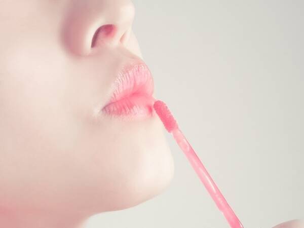 リップ美容液で簡単リップケア ふっくらリップで縦じわも気にならない 19年6月3日 エキサイトニュース