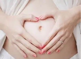 妊娠線vsニベア プチプラコスメで妊娠線を予防する方法とは 19年7月23日 エキサイトニュース