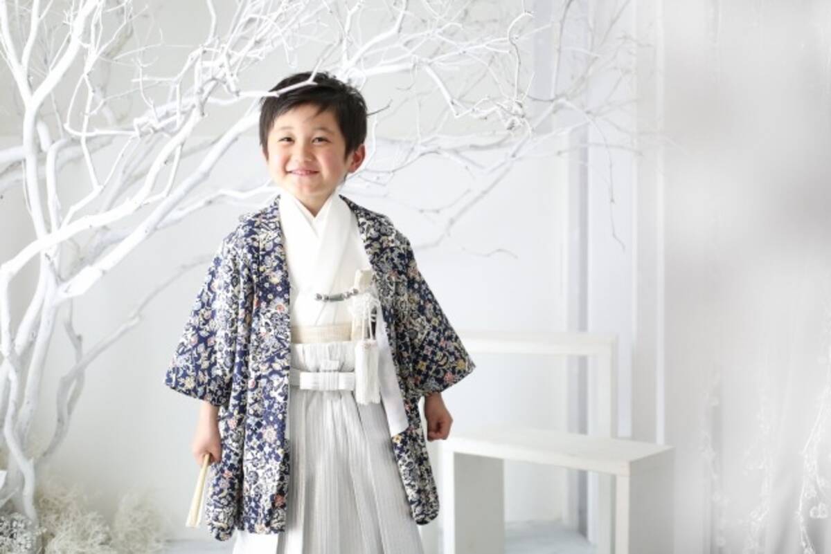 男の子の七五三は何歳で祝う おすすめの袴や髪型をチェック 2019年8