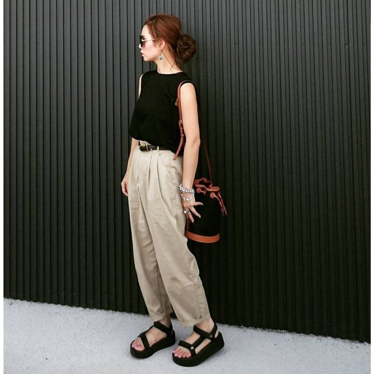 おしゃれなチノパンレディースコーデ集 オールシーズン使えちゃう 19年8月14日 エキサイトニュース